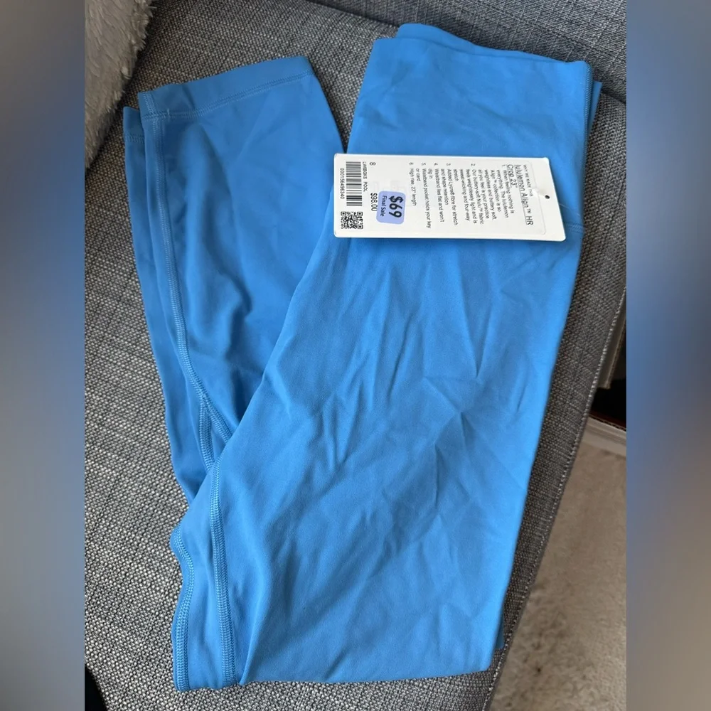 NWT LULULEMON - Align™ High-Rise Crop 23